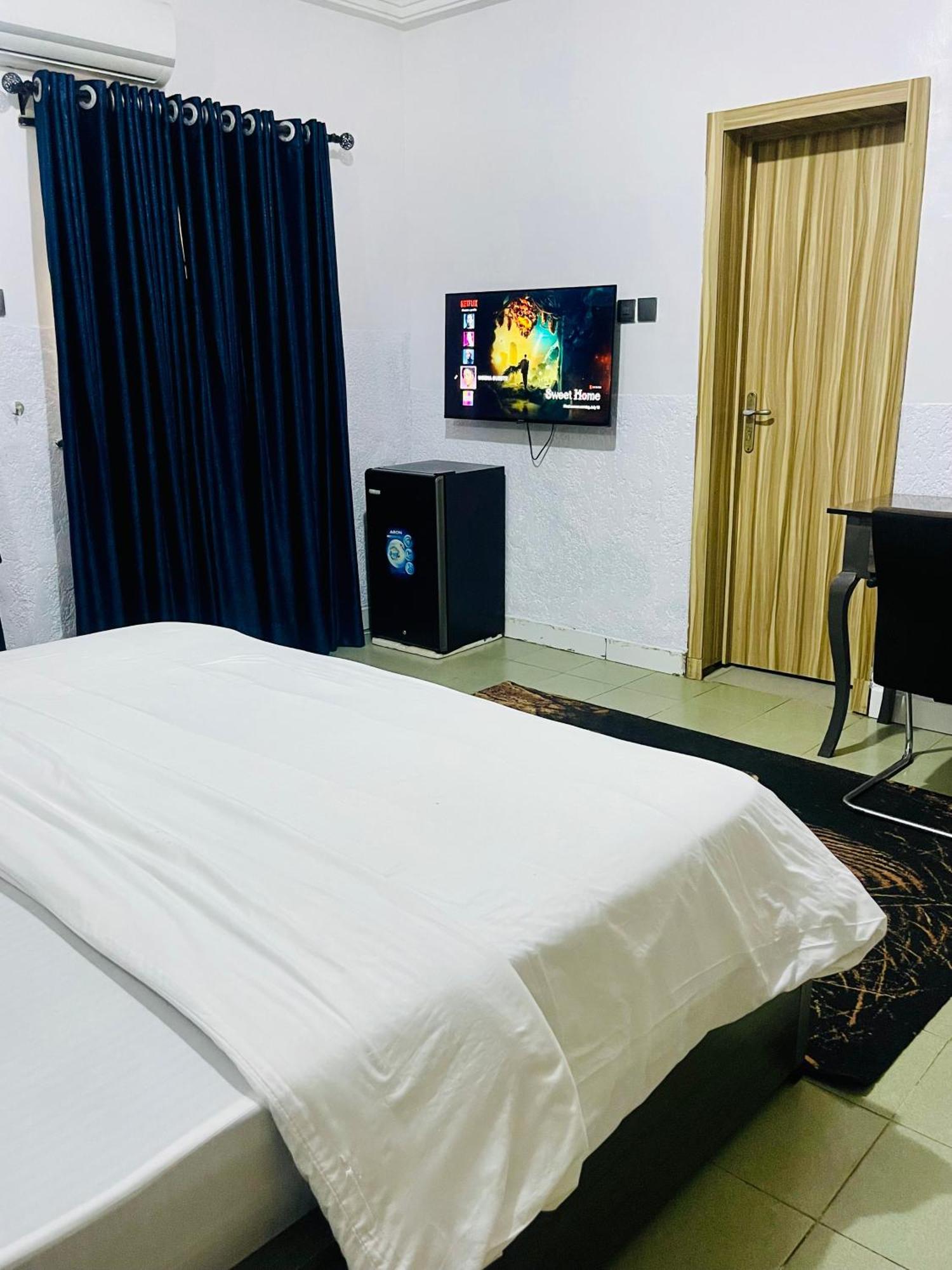 Weena Hotel & Resort Lagos Luaran gambar